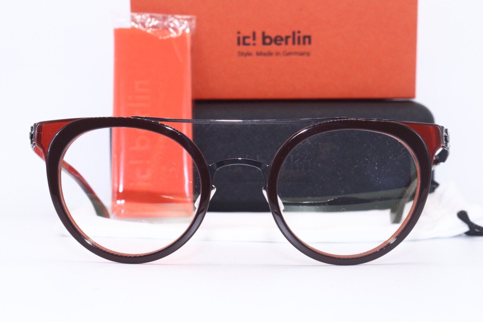 IC! BERLIN NADINE H.